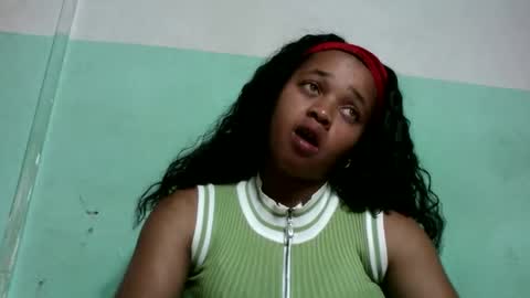 Snapshot of nandrianina416143 chatting on 02-21-26, 04:13 nandrianina416143 online show from 02-21-26, 04:13