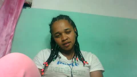 Snapshot of nandrianina416143 chatting on 06-28-26, 06:25 nandrianina416143 online show from 06-28-26, 06:25
