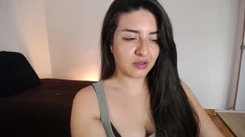 Snapshot of nani_gutierrez chatting on 02-26-26, 10:53 Nani online show from 02-26-26, 10:53