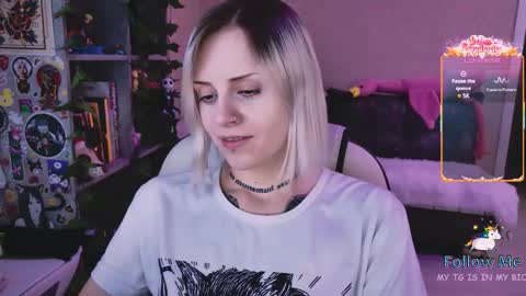 Monday-Friday 12-4 AM and 6-9 AM New York time online show from 02-16-26, 09:11