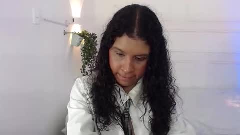 Snapshot of nannarouse chatting on 10-24-25, 09:00 Nanna Rouse online show from 10-24-25, 09:00