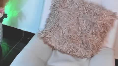 Snapshot of nany_tnt chatting on 03-01-25, 03:32 NANY online show from 03-01-25, 03:32