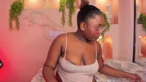 nanymoreno online show from 11-06-25, 02:07