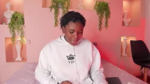 nanymoreno online show from 01-12-26, 01:05