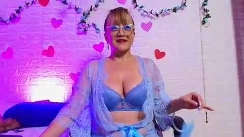 Naomi online show from 09-21-25, 12:07
