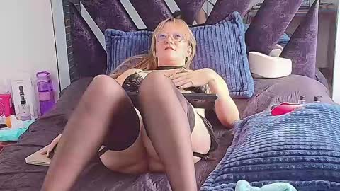 Naomi online show from 03-02-26, 06:26