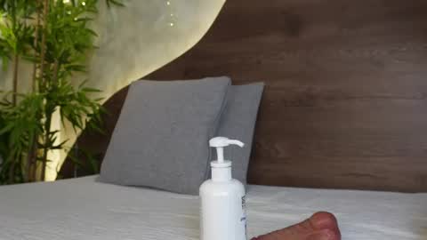 naomi_rex online show from 04-22-26, 07:48