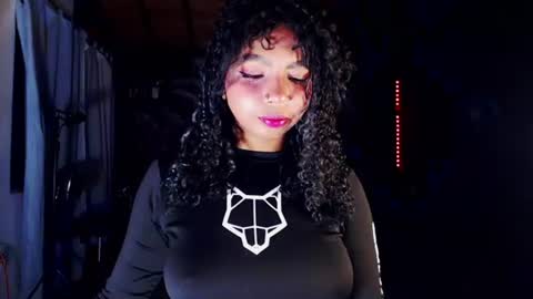 Snapshot of naomi_rider77 chatting on 06-28-26, 04:18 mara Jos online show from 06-28-26, 04:18