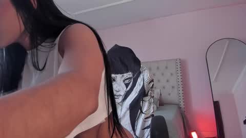 Heidy  online show from 11-02-25, 05:15