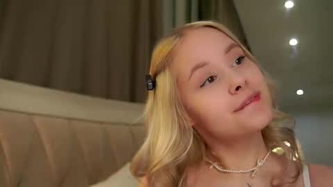 Angel online show from 03-22-26, 11:02