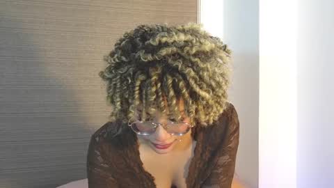 naomidawson online show from 11-25-25, 10:54