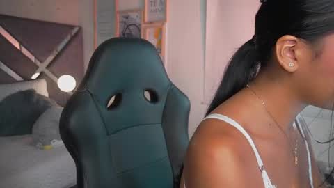 Snapshot of naomigray__ chatting on 06-10-26, 07:46 Naomi-Gray online show from 06-10-26, 07:46