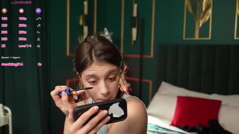 Naomi online show from 01-06-26, 05:33