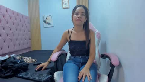naomis_35 online show from 12-02-25, 08:48