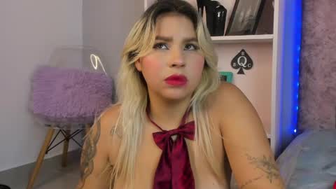 Laura  online show from 06-01-26, 06:59