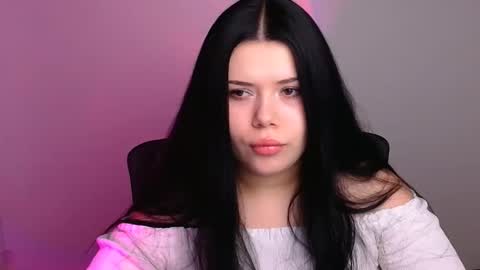 Naomi online show from 11-10-25, 06:23