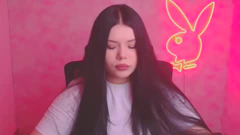 Naomi online show from 11-11-25, 12:38