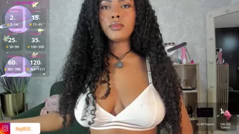 Naomi     online show from 11-17-25, 11:32