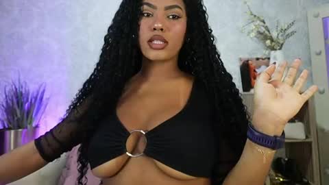Naomi     online show from 05-23-26, 10:41