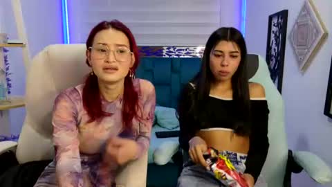 naomy online show from 07-21-26, 07:49