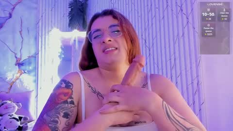 Naomy  online show from 04-09-26, 06:19