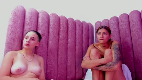 Snapshot of naomyanddany chatting on 12-10-24, 07:05 NaomyAndDany online show from 12-10-24, 07:05