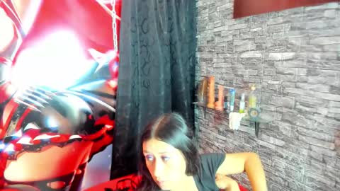 naomy  online show from 10-11-25, 11:31