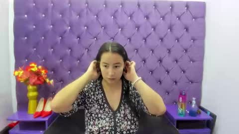 Snapshot of naomyprinces_ chatting on 05-04-26, 02:02 Bulma Heidi online show from 05-04-26, 02:02