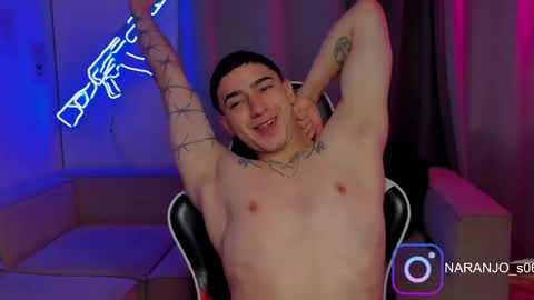 Snapshot of naranjo_seb chatting on 05-08-26, 02:44 sebastian online show from 05-08-26, 02:44