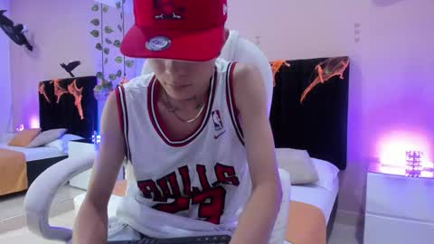 Nascary Fox online show from 10-23-25, 08:07