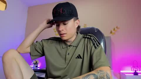 Snapshot of nascary_fox chatting on 05-07-26, 02:22 Nascary Fox online show from 05-07-26, 02:22