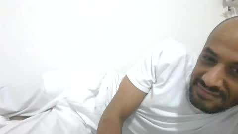 Snapshot of naslikme chatting on 08-06-26, 11:28 nas online show from 08-06-26, 11:28