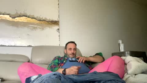 nassobout online show from 12-30-24, 01:25