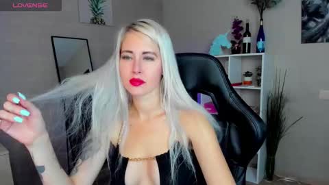 Nastya online show from 09-11-25, 01:39