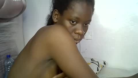 Snapshot of nasti_petite chatting on 03-05-25, 07:05 nasti_petite online show from 03-05-25, 07:05