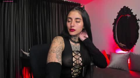 Snapshot of nasty_alice1 chatting on 05-09-26, 04:50 Goddess Alice online show from 05-09-26, 04:50