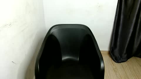 Mila online show from 02-27-26, 07:19