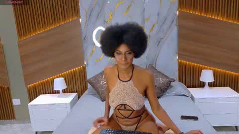 Snapshot of nastybrunette_ chatting on 11-13-25, 07:07 Julieth online show from 11-13-25, 07:07