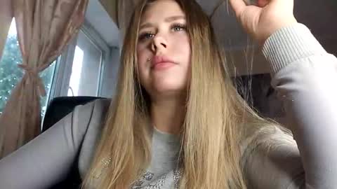 Snapshot of nastypon12122005 chatting on 10-17-25, 08:17 AngelaBooc online show from 10-17-25, 08:17