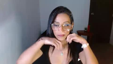 nathalia online show from 03-03-25, 04:03