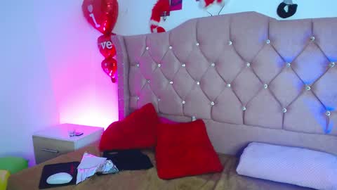 nat_evans8 online show from 04-05-26, 03:47