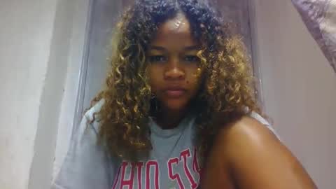 Snapshot of natachazz chatting on 03-23-26, 03:32 natachazz online show from 03-23-26, 03:32