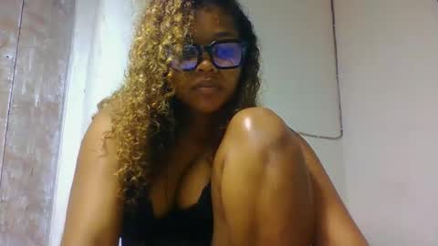 Snapshot of natachazz chatting on 03-27-26, 06:41 natachazz online show from 03-27-26, 06:41