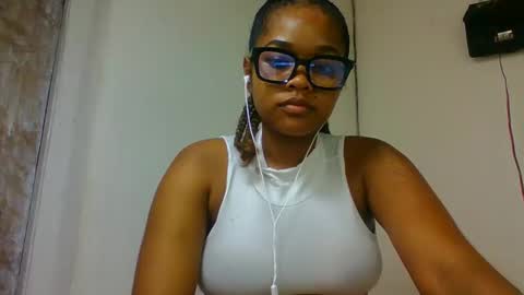 Snapshot of natachazz chatting on 04-03-26, 10:52 natachazz online show from 04-03-26, 10:52
