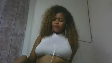 Snapshot of natachazz chatting on 04-08-26, 01:05 natachazz online show from 04-08-26, 01:05