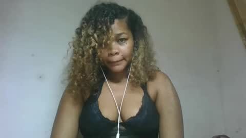 Snapshot of natachazz chatting on 04-15-26, 09:26 natachazz online show from 04-15-26, 09:26