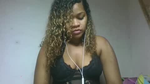 Snapshot of natachazz chatting on 04-16-26, 12:17 natachazz online show from 04-16-26, 12:17