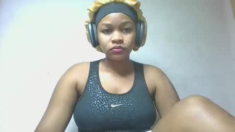 Snapshot of natachazz chatting on 04-18-26, 04:11 natachazz online show from 04-18-26, 04:11
