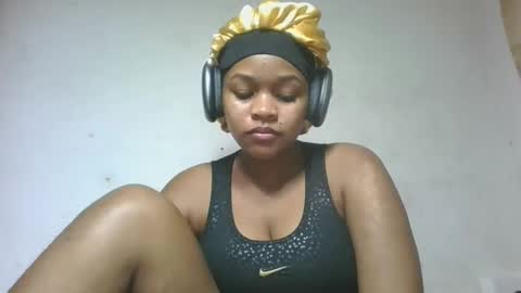 Snapshot of natachazz chatting on 04-18-26, 07:29 natachazz online show from 04-18-26, 07:29