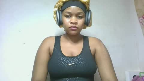 Snapshot of natachazz chatting on 04-18-26, 08:20 natachazz online show from 04-18-26, 08:20